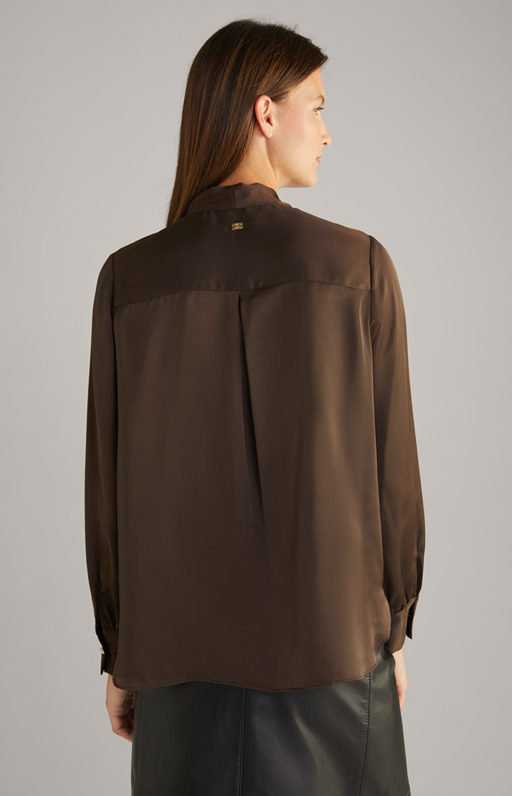 Satin-Bluse in Dunkelbraun