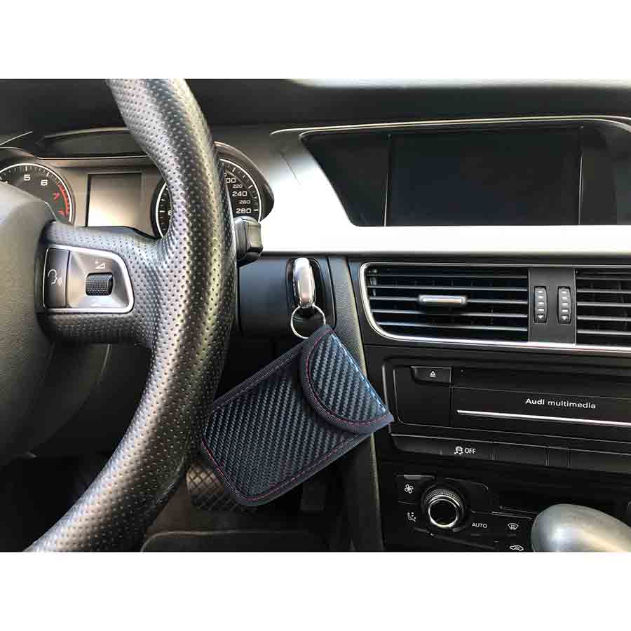 Keyless Guard Gr. M in Carbon-Optik, Hochformat - ATU