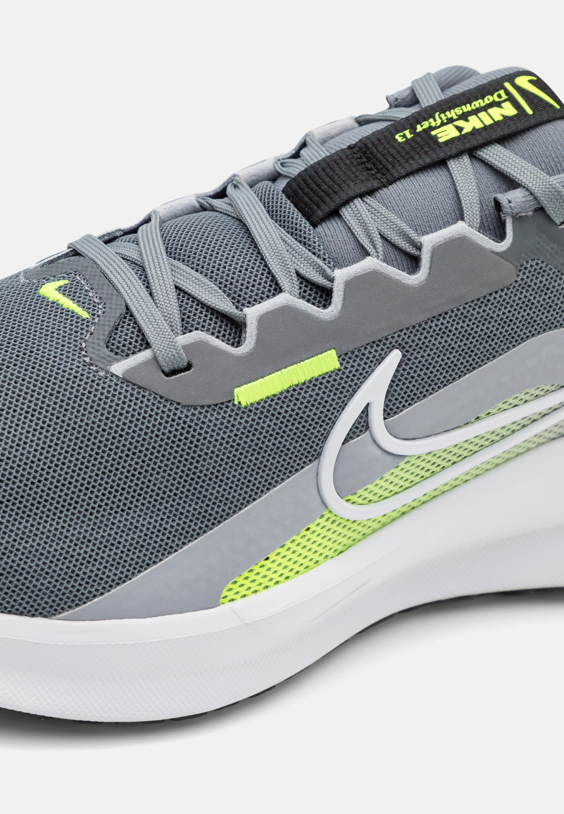 Nike Performance DOWNSHIFTER 13 - Zapatillas de running neutras