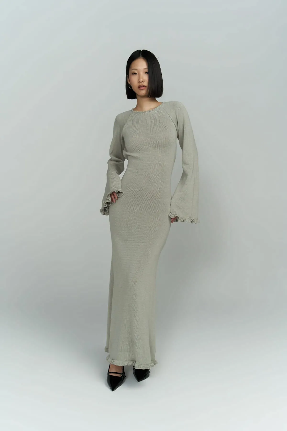 BOHEMAİ  Angela Rückenfreies graues Strickkleid