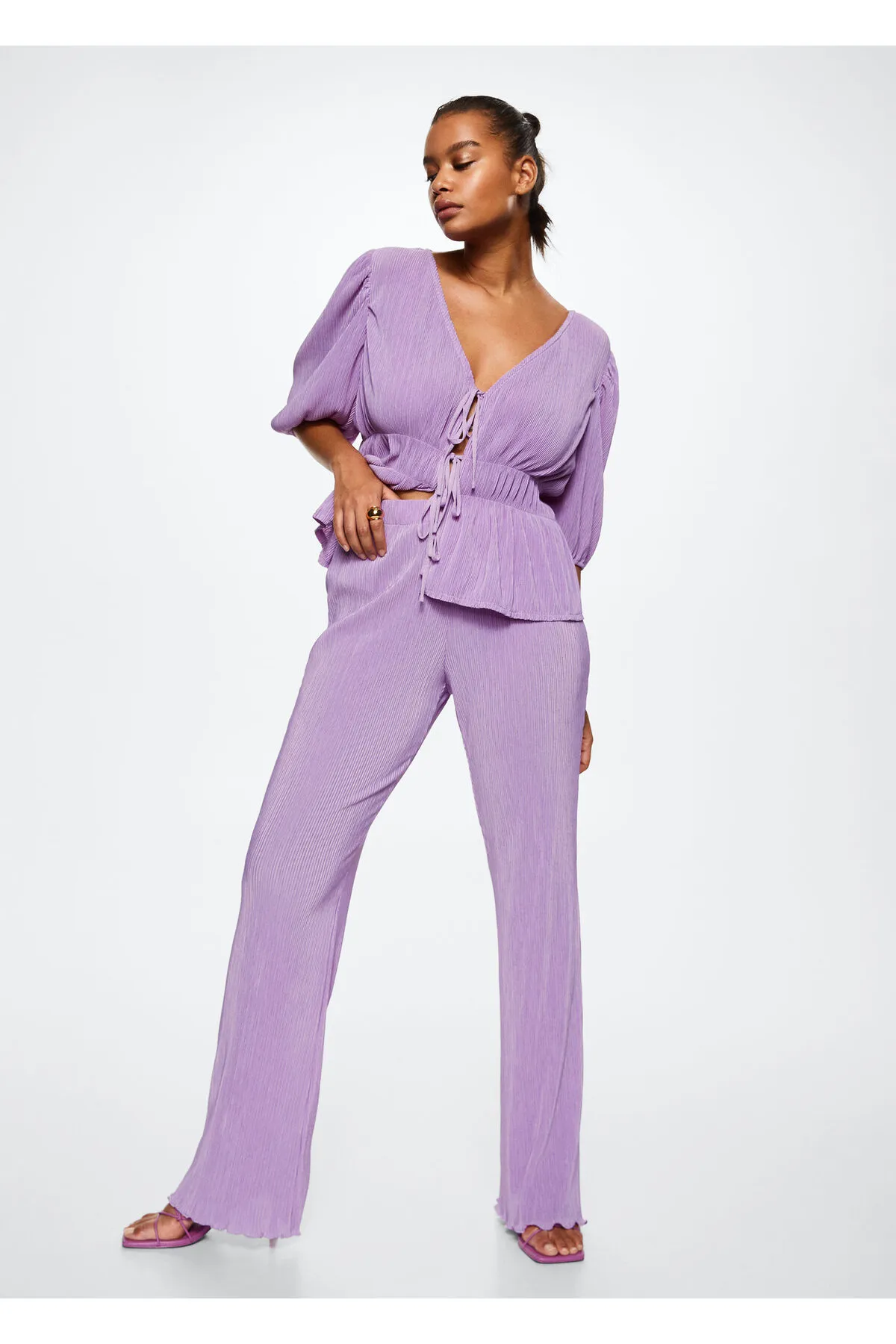 MANGO Woman  Lilafarbene Damenhose
