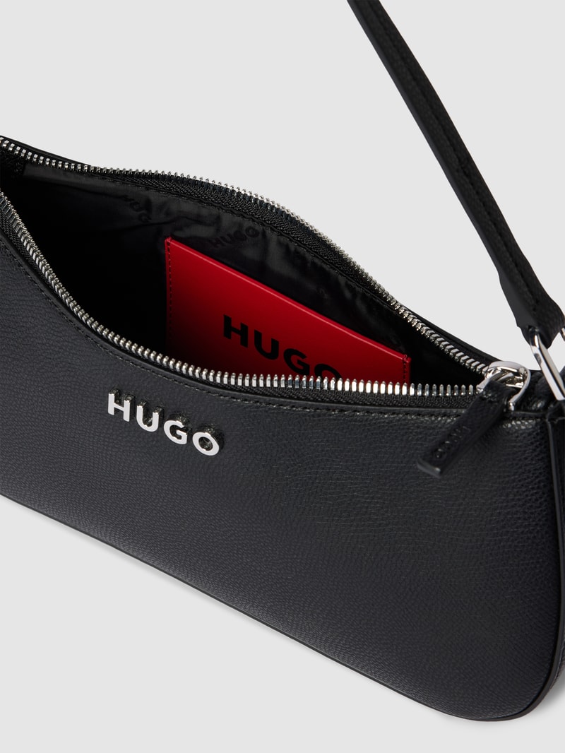 Hobo Bag mit Label-Applikation Modell 'CHRIS' in schwarz