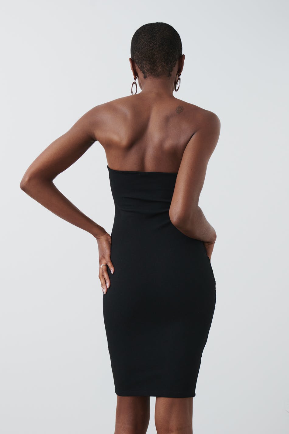 V wire dress