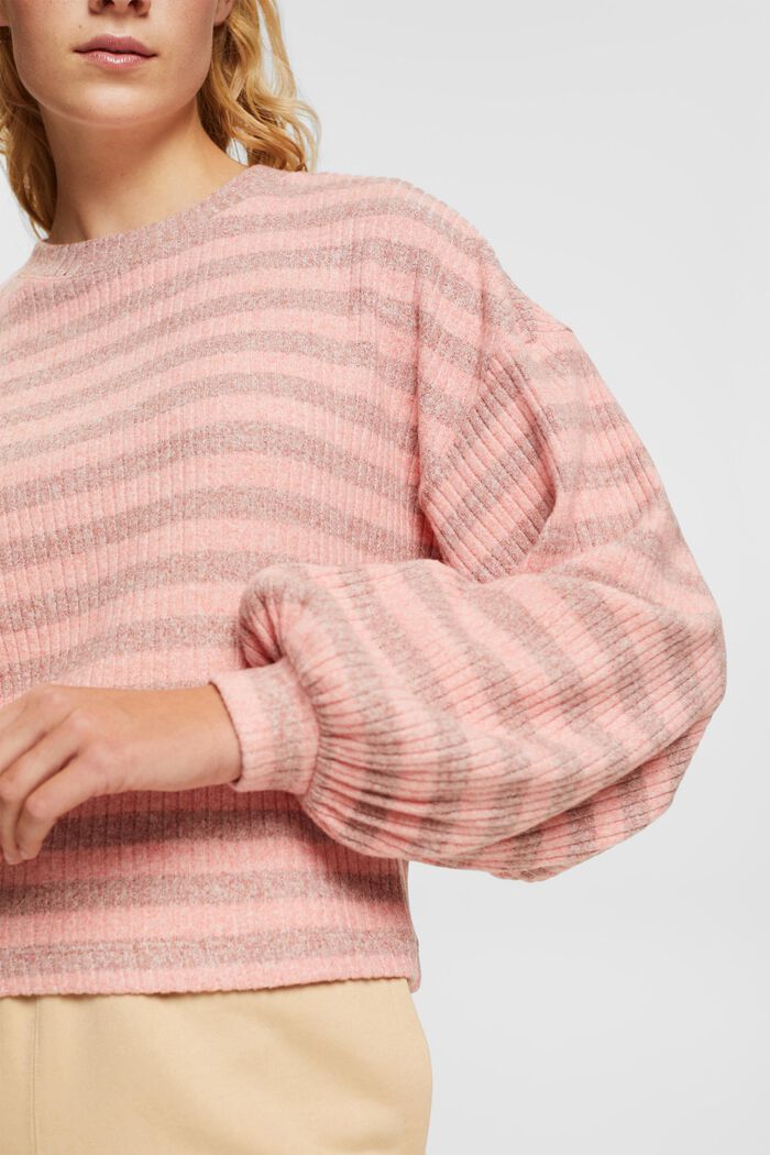 Gestreifter Pullover