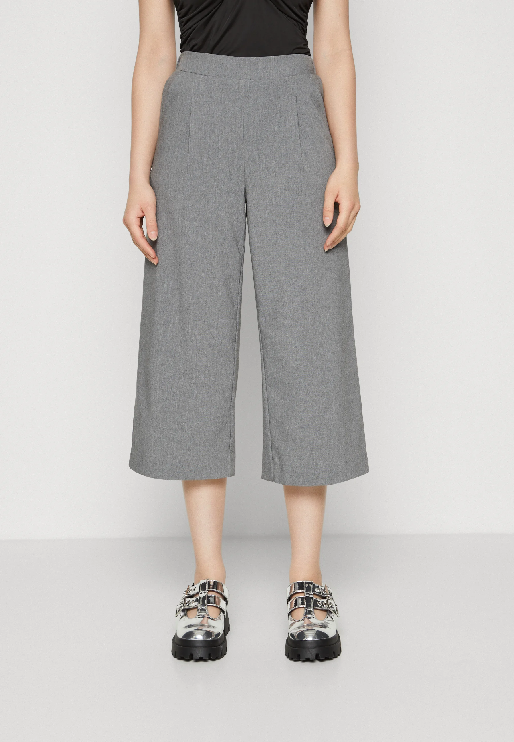 Vero Moda VMANDREA CULOTTE - Shorts