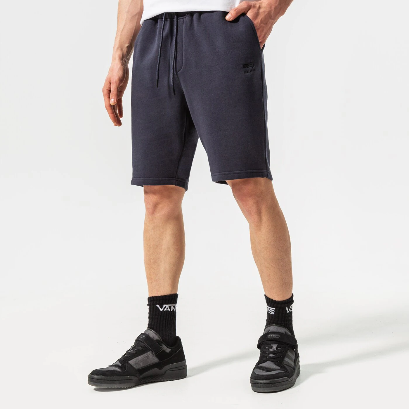 CONFRONT SHORTS ESSENTIAL Schwarz