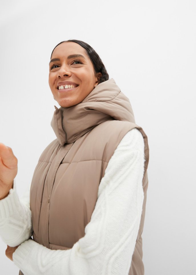 Wattierte Steppweste aus recyceltem Polyester mit abnehmbarer Kapuze