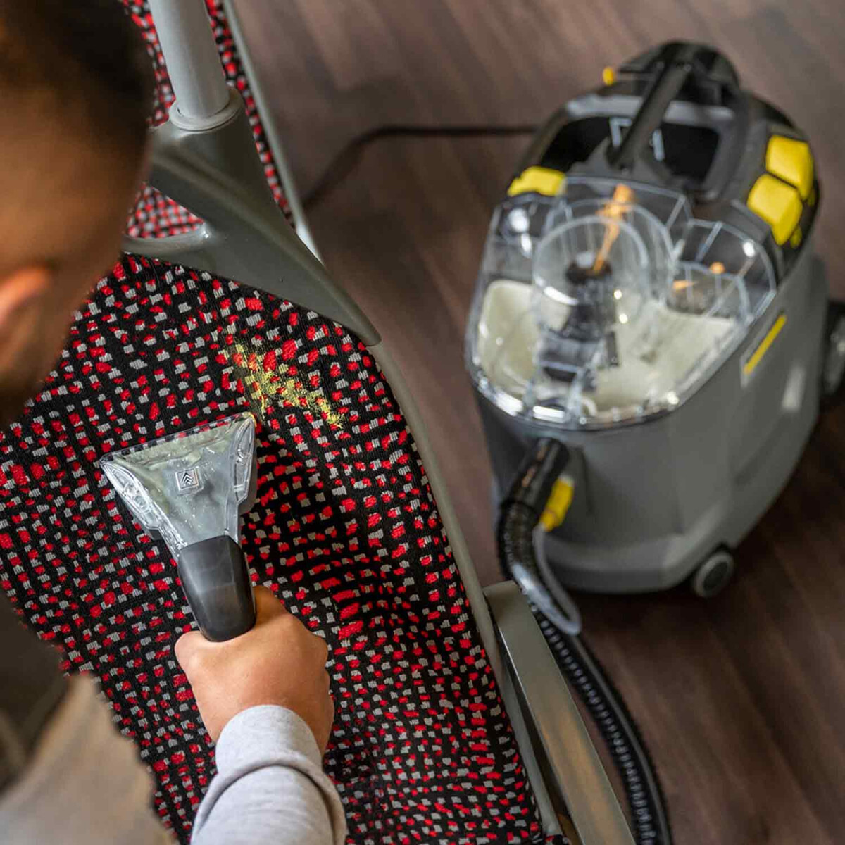 Kärcher Puzzi 8/1 Waschsauger inkl. RM 760 Carpet Pro iCapsol 200 Tabs Textilreiniger