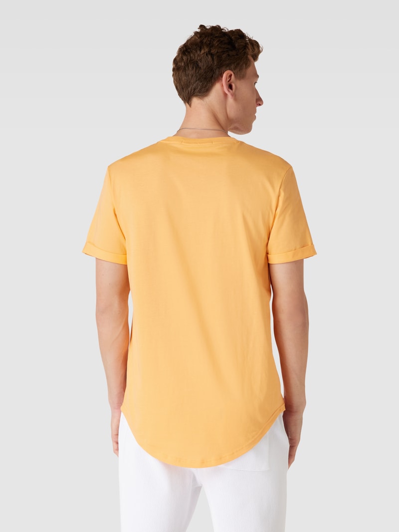 T-Shirt aus Baumwolle mit Label-Detail Modell 'BADGE' in orange