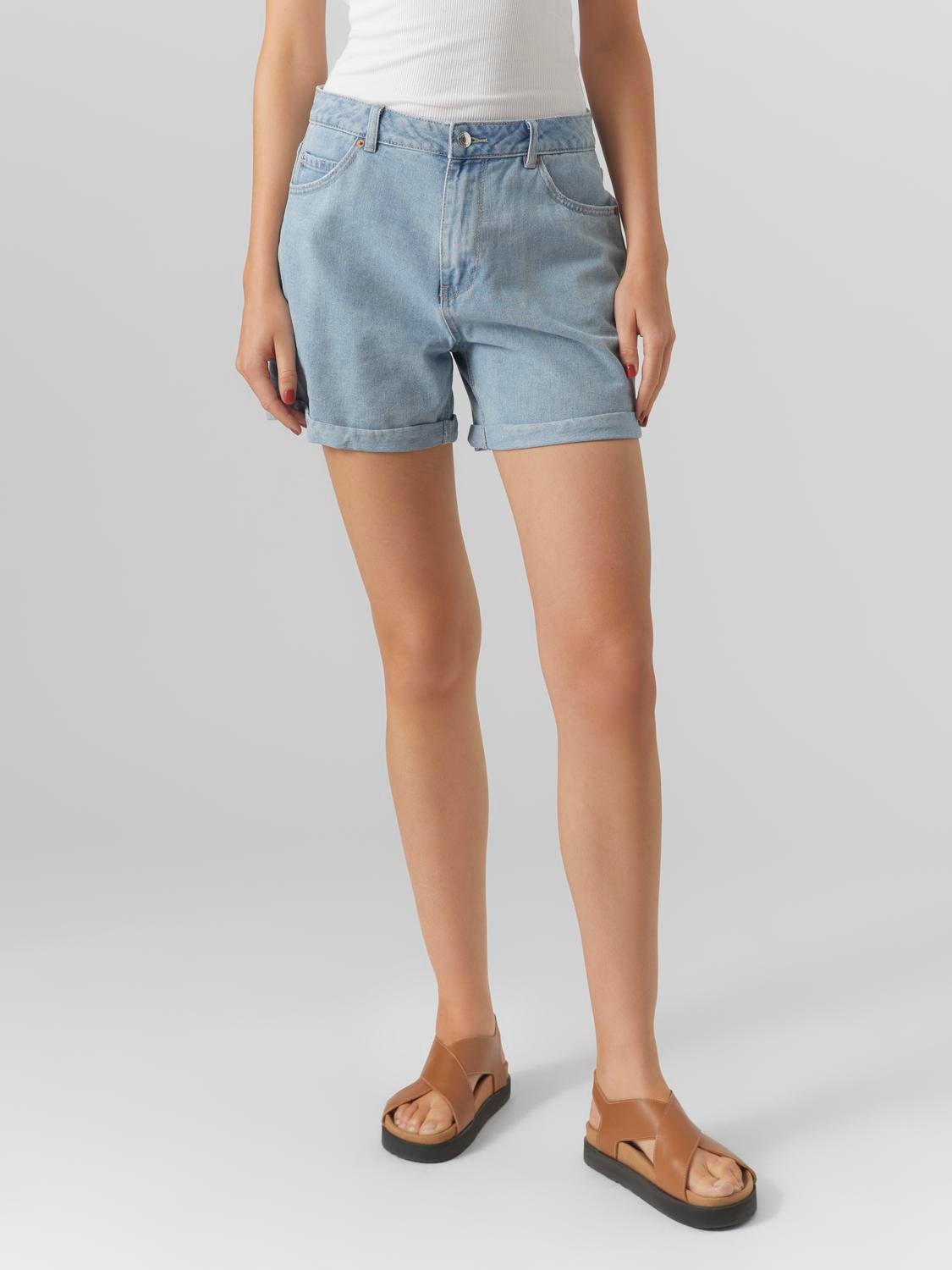 VMZURI Shorts