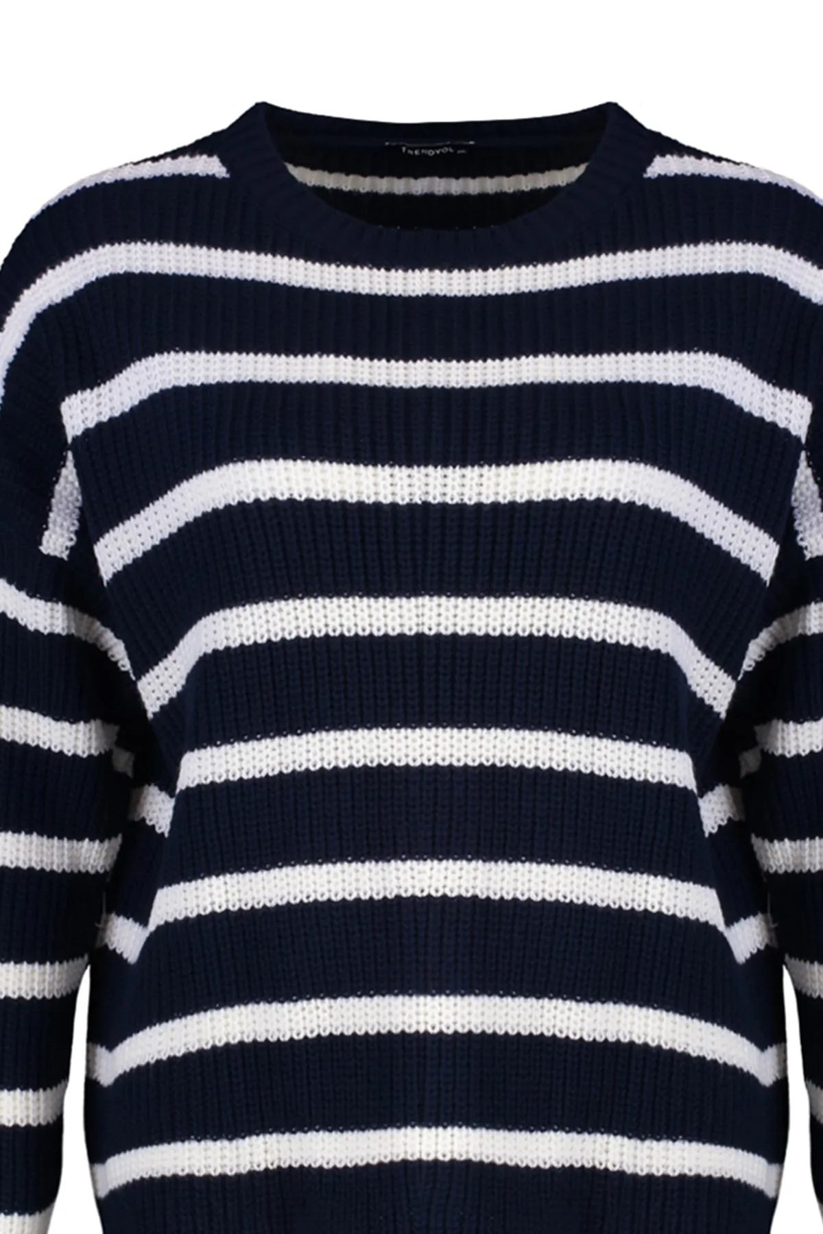 Trendyol Curve  Marineblauer, gestreifter, schulterfreier Strickpullover