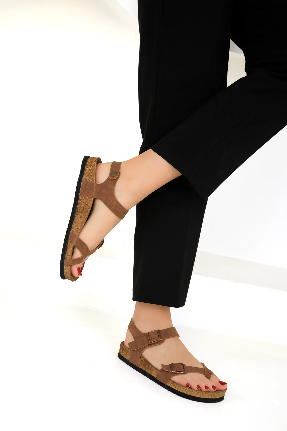 SOHO  Hellbraune Damensandalen 16399