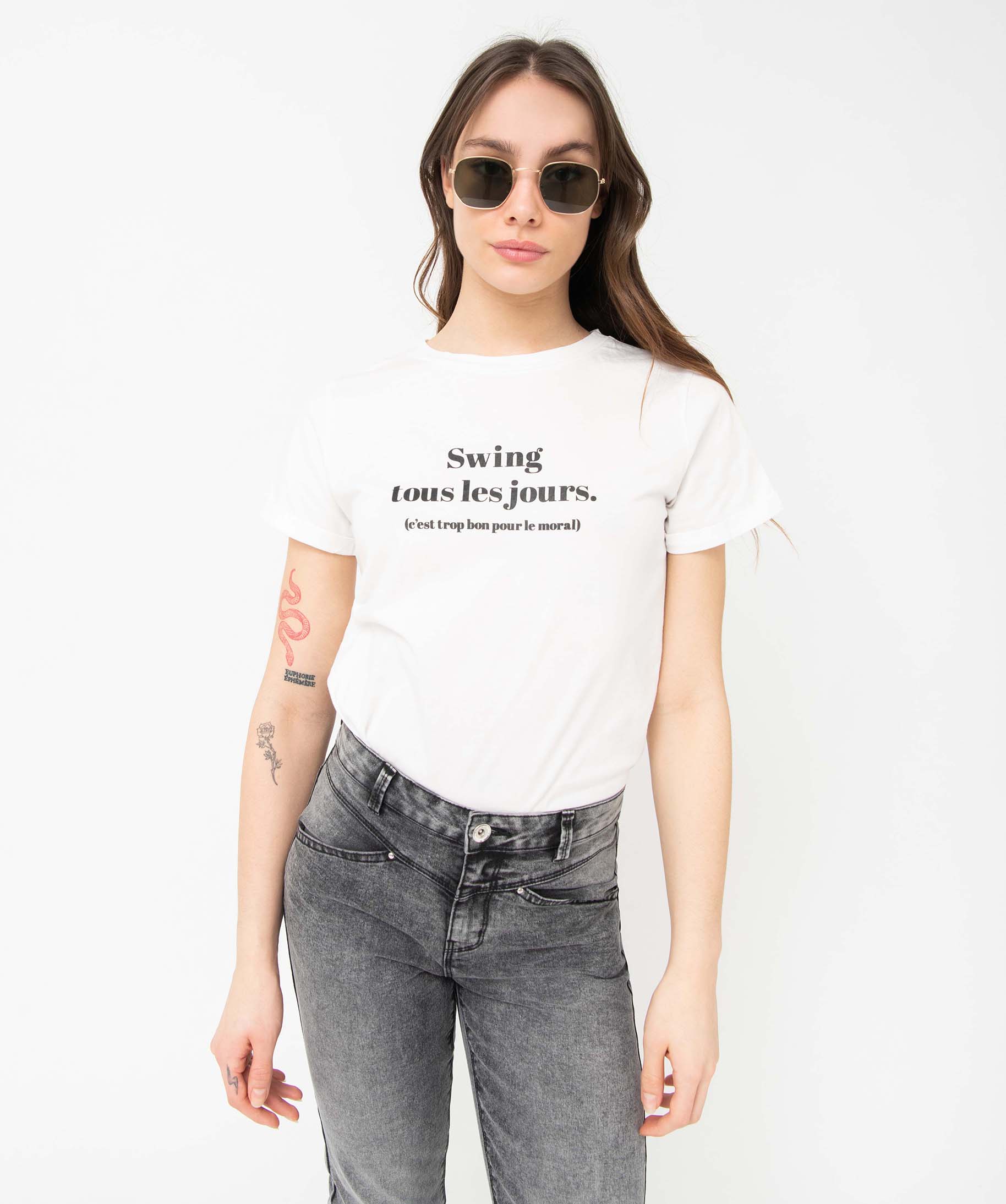 Tee-shirt femme à manches courtes avec message blanc | GEMO