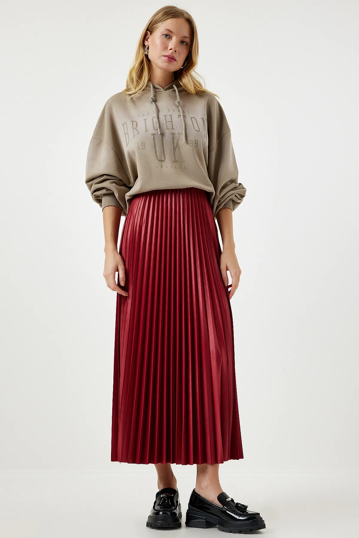 Happiness İstanbul  Roter Plissee-Strickrock mit glänzender Oberfläche für Damen LJ00002