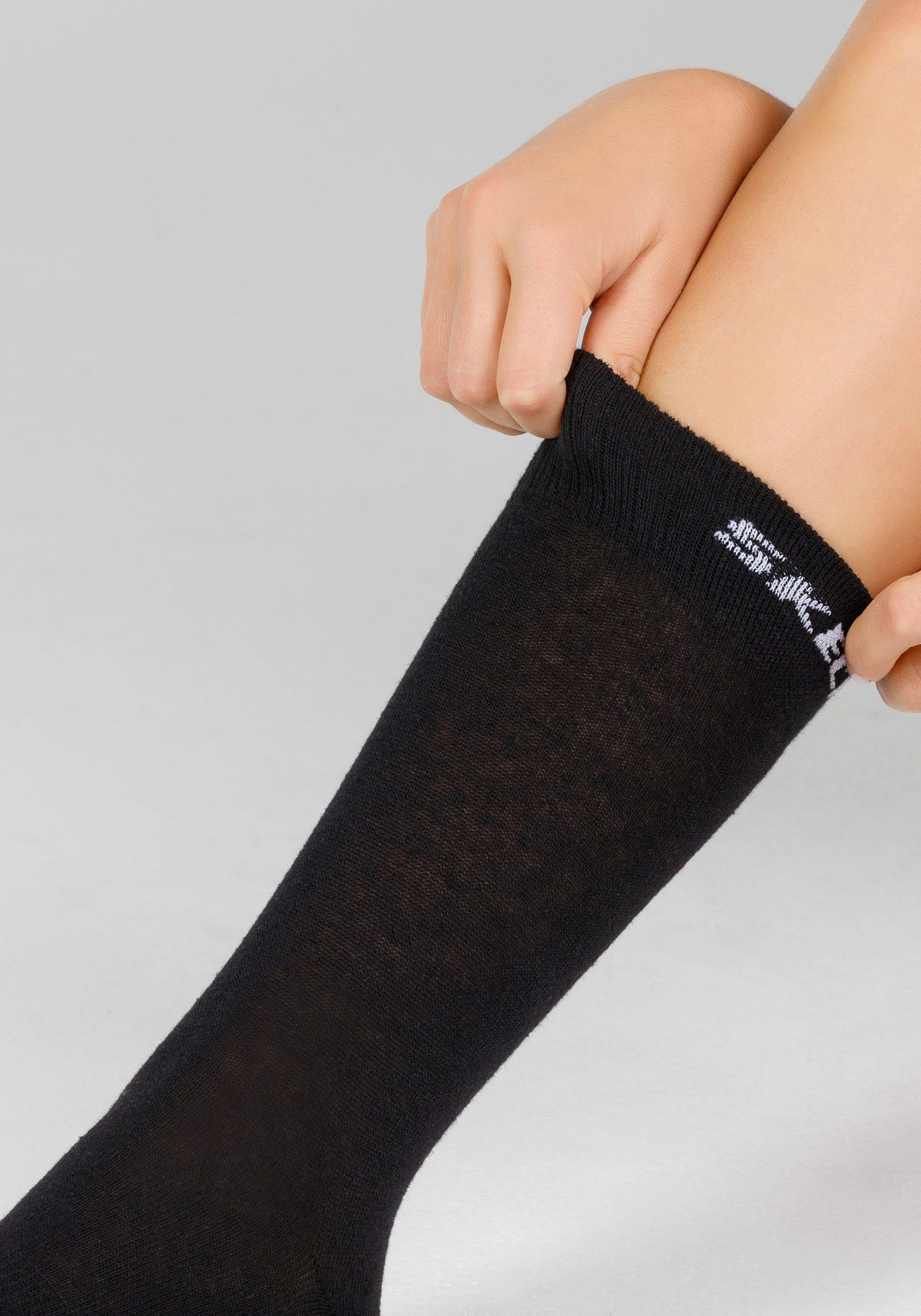 Skechers Socken (Packung, 6-Paar) Robust und langlebig: verstärkter Fersen- und Zehenbereich