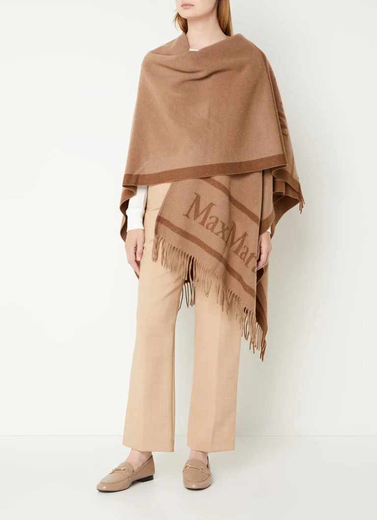 Poncho MaxMara din material tricotat fin, cu logo și franjuri.
