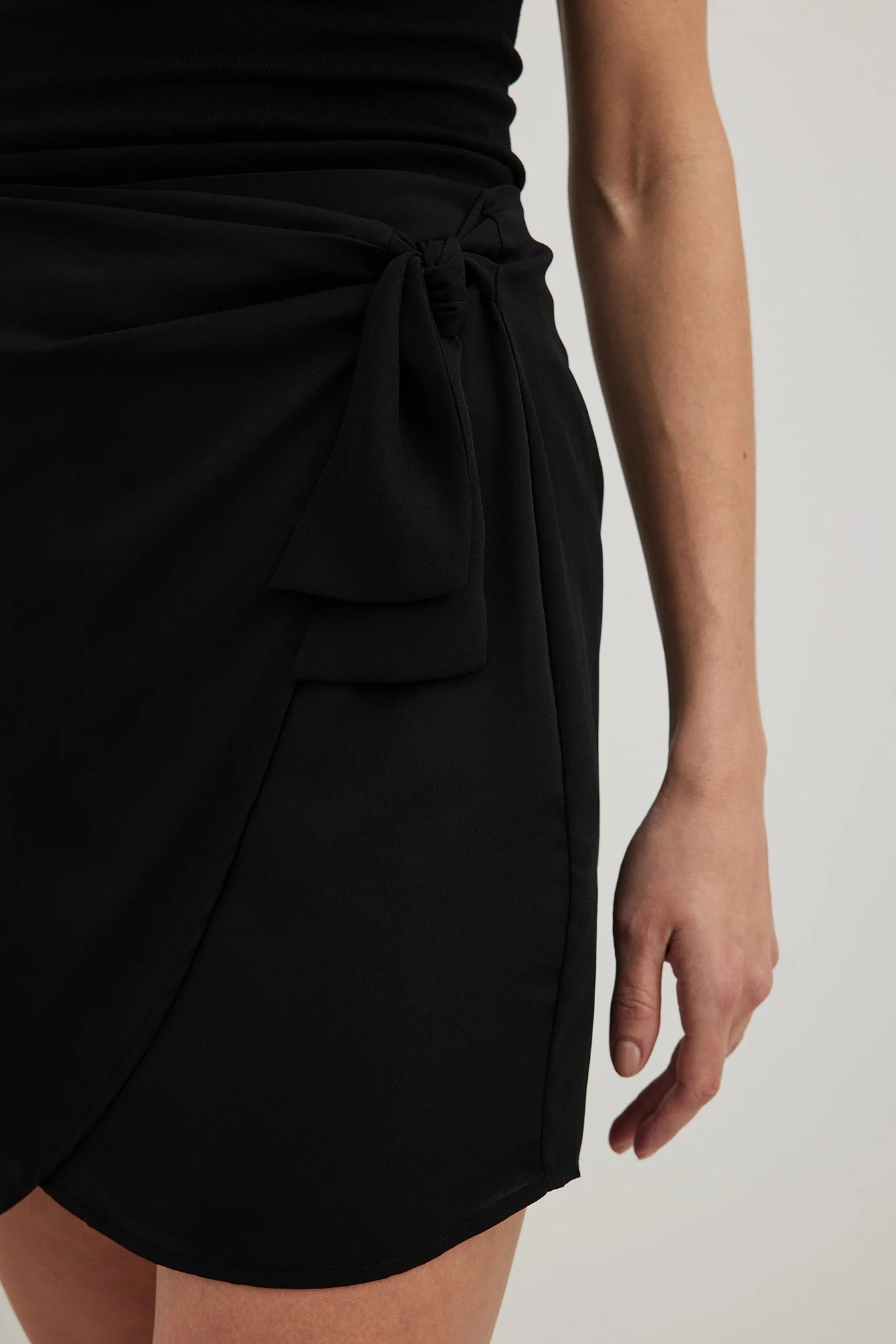 Drapierter Minirock aus Chiffon