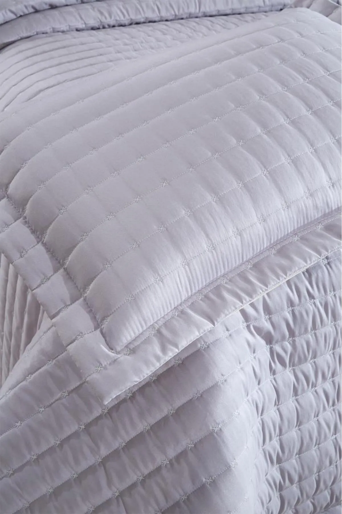 Çeyiz Diyarı  Gesteppte Tagesdecke „Dublin“ für Einzelbett, Grau