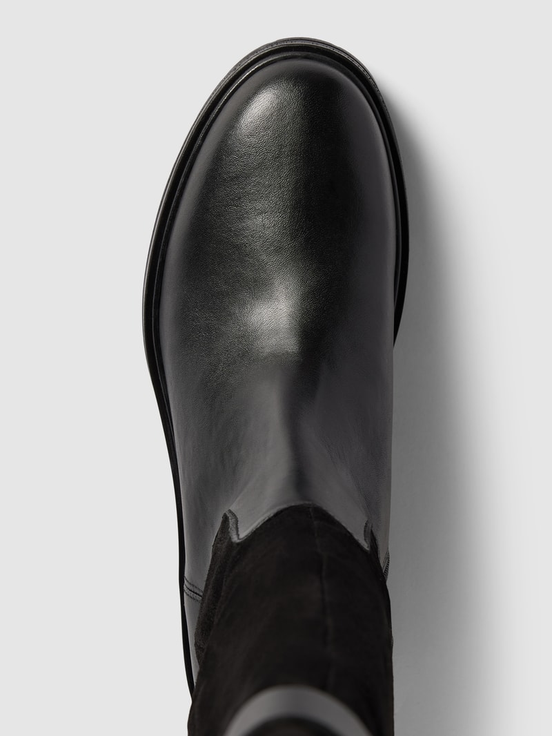 Stiefel mit Two-Tone-Machart in schwarz