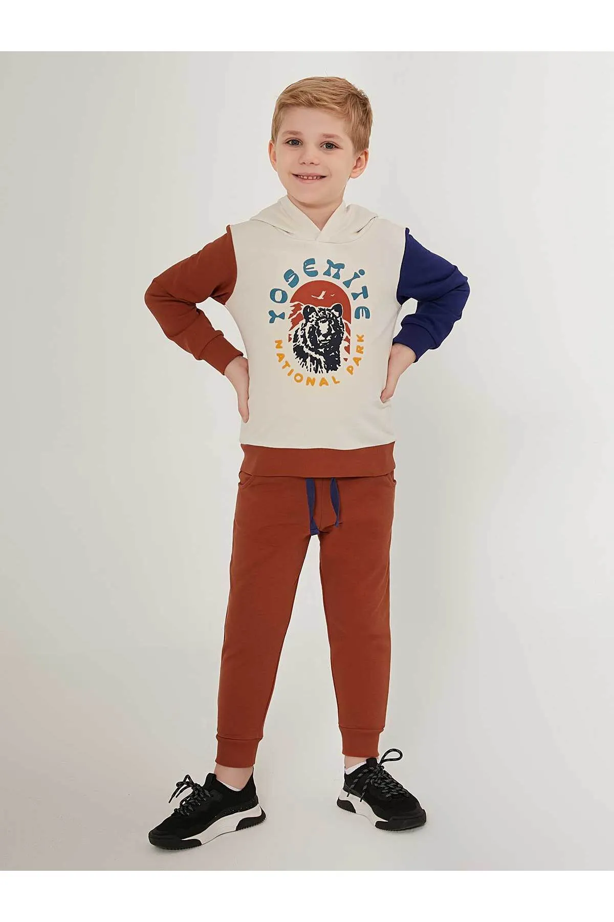 ROLY POLY  Beiges Trainingsanzug-Set für Jungen (2–7 Jahre)