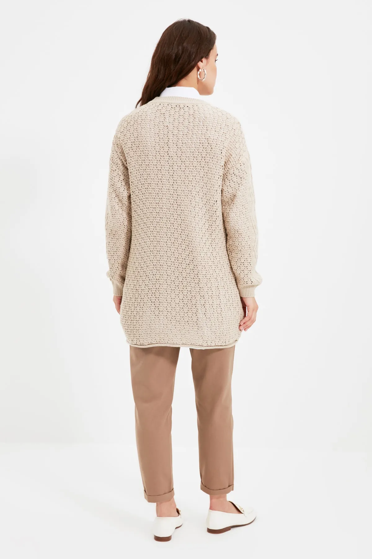 Trendyol Modest  Cremefarbener, durchbrochener Strickpullover TCTAW22AK0089