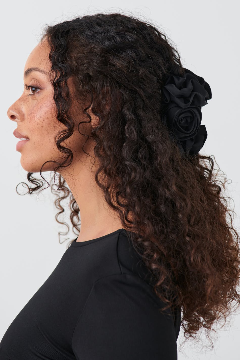 L flower hair clip