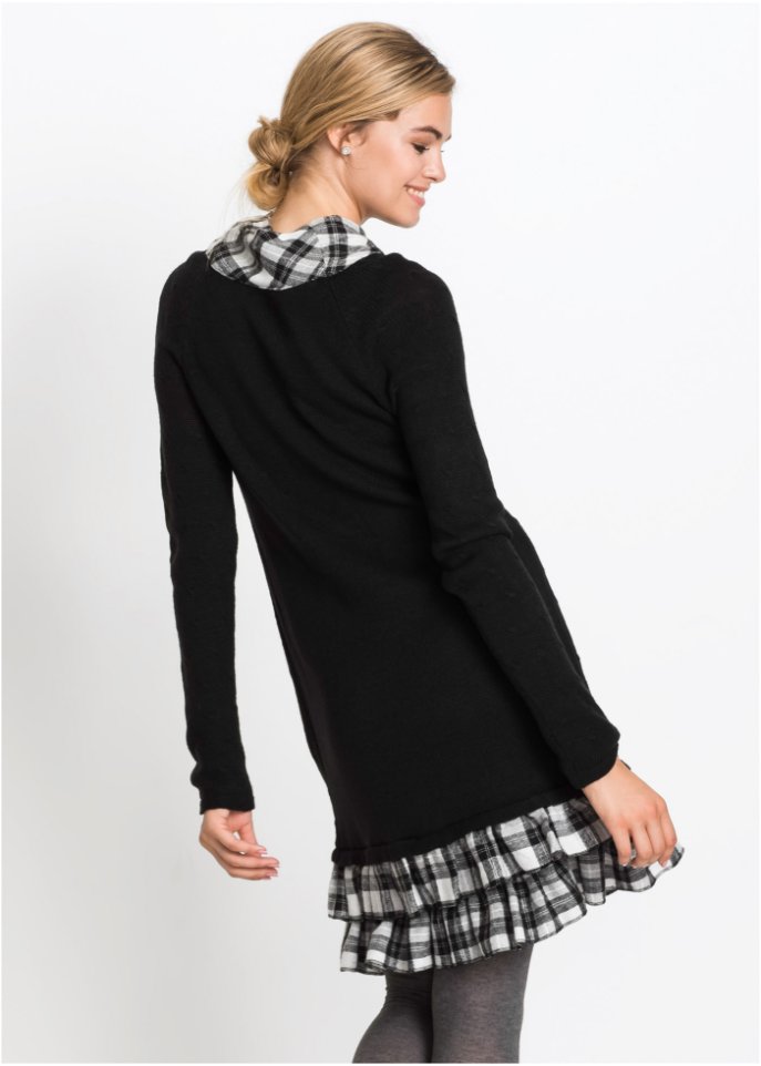 Strickkleid im Materialmix
