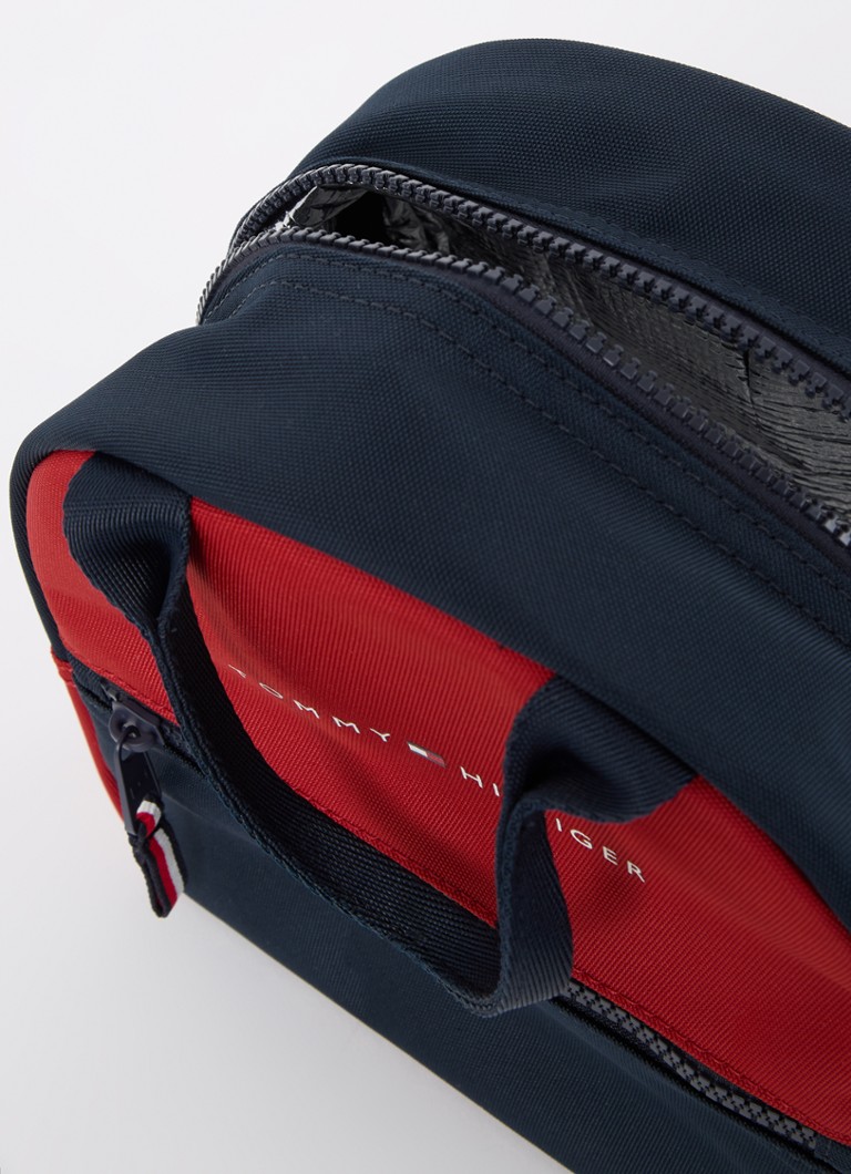 Τσάντα ώμου Tommy Hilfiger Essential με λογότυπο