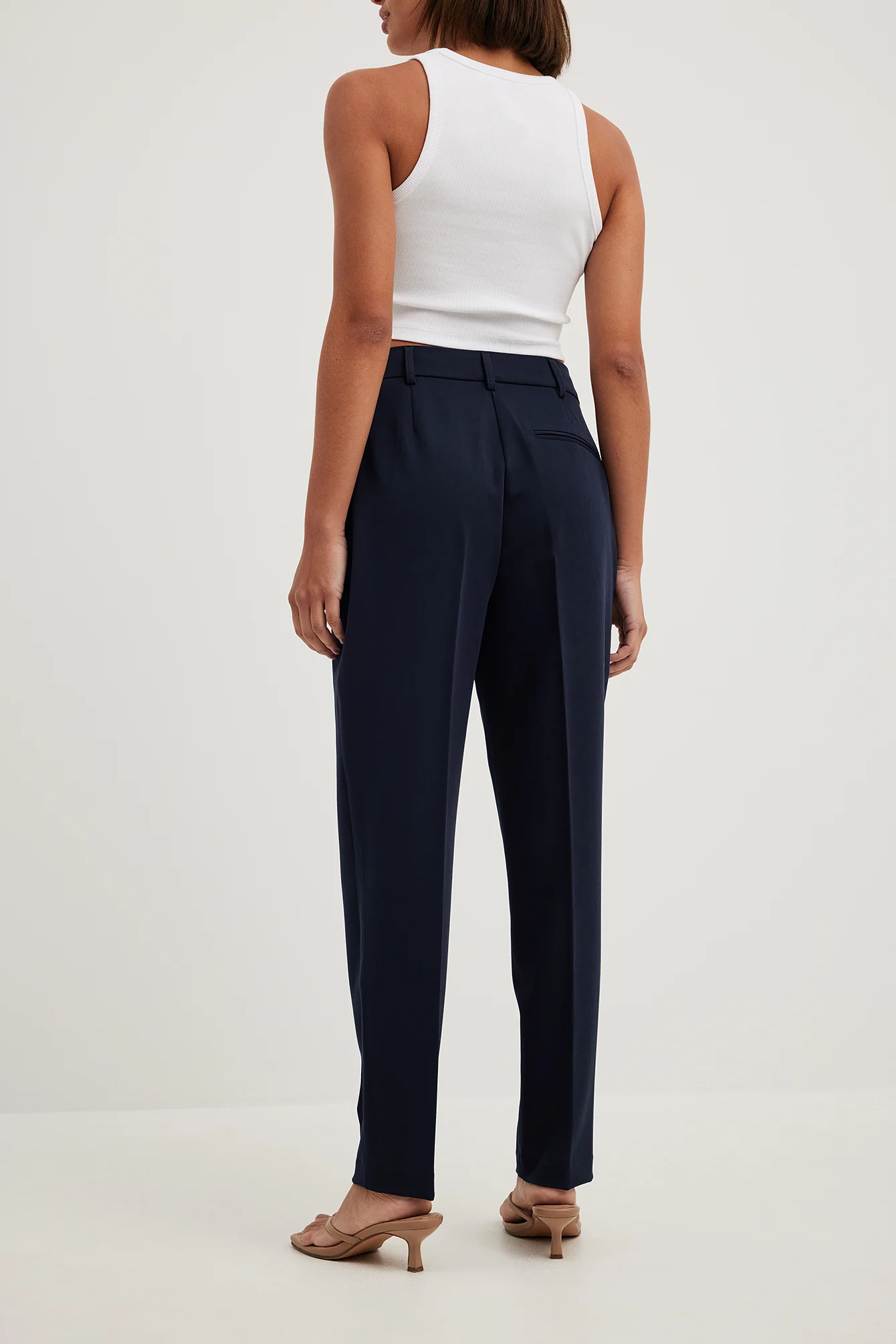 Gerade cropped Anzughose mit hoher Taille