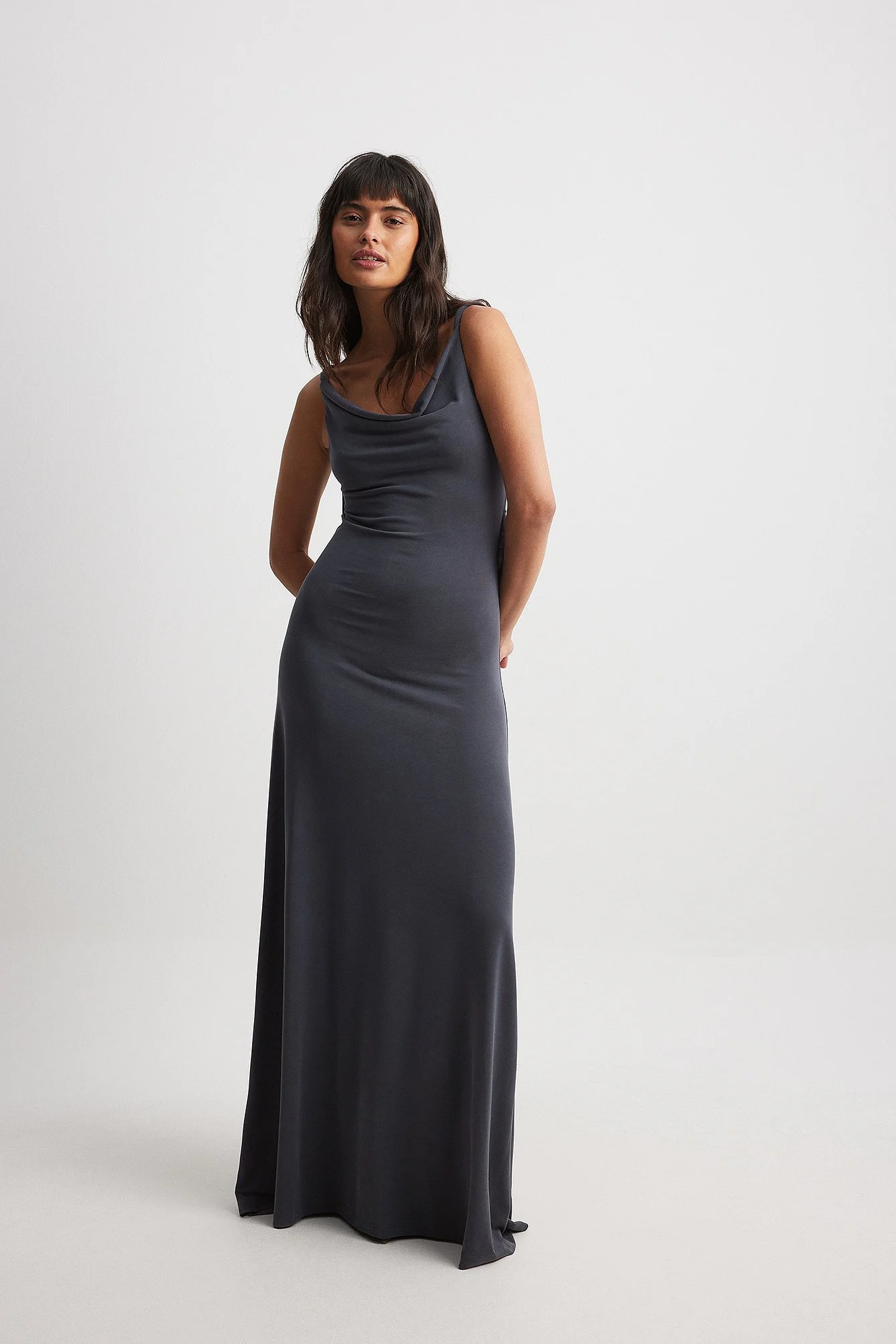 Drapiertes Maxikleid mit Twistdetail