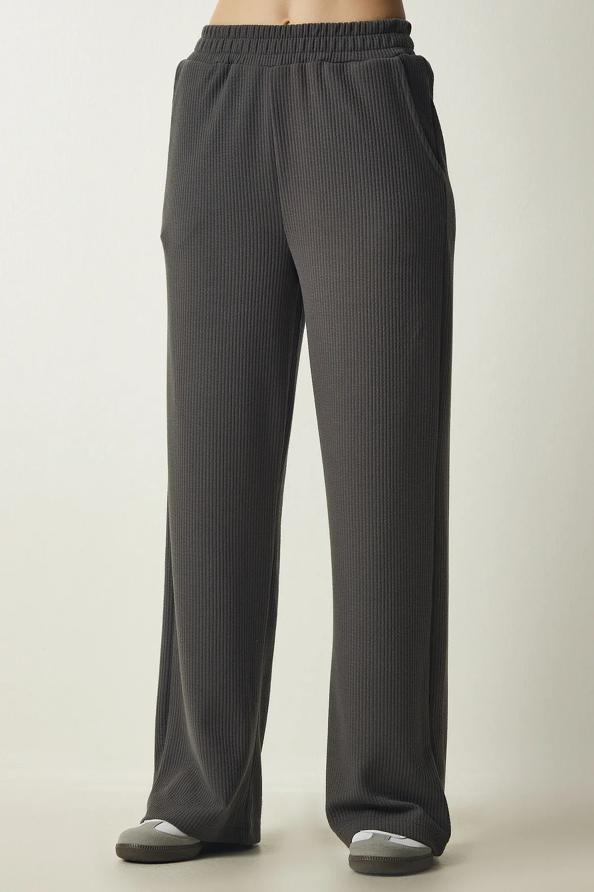 Happiness İstanbul  Geräucherte Cord-Strickhose für Damen EW00005