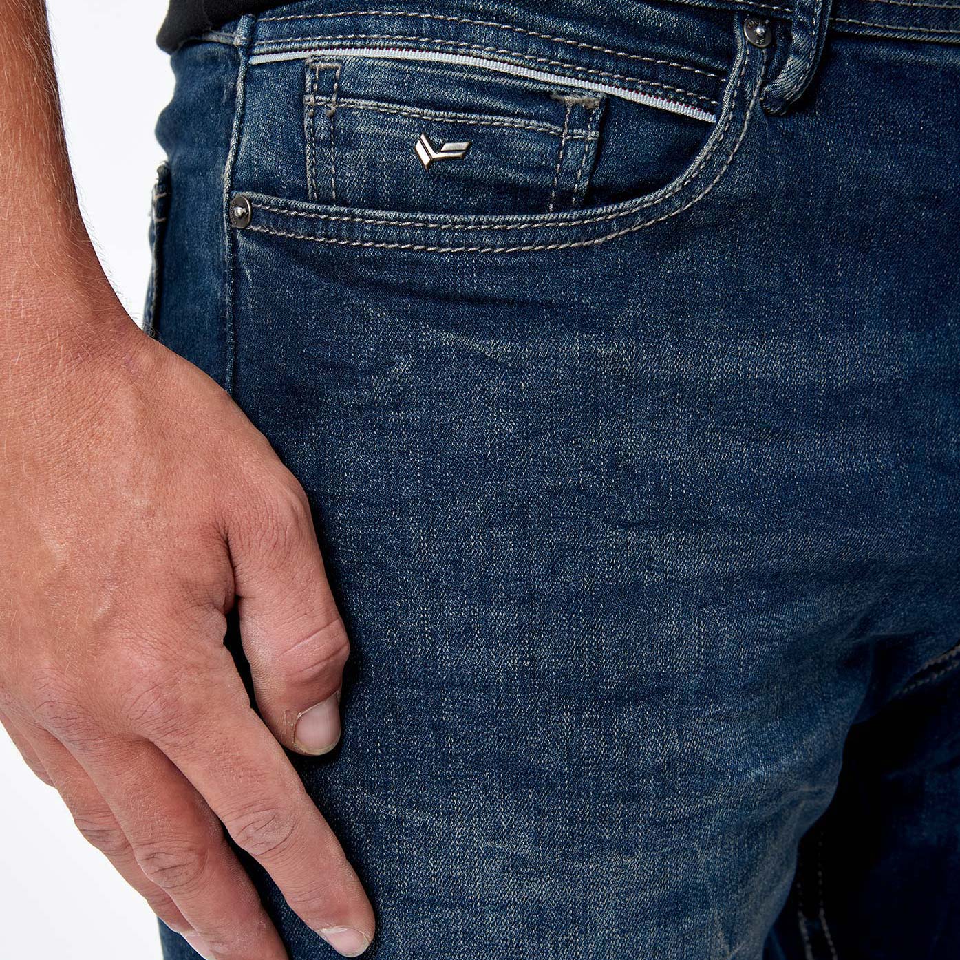 TYREL  Jean tapered slim Homme