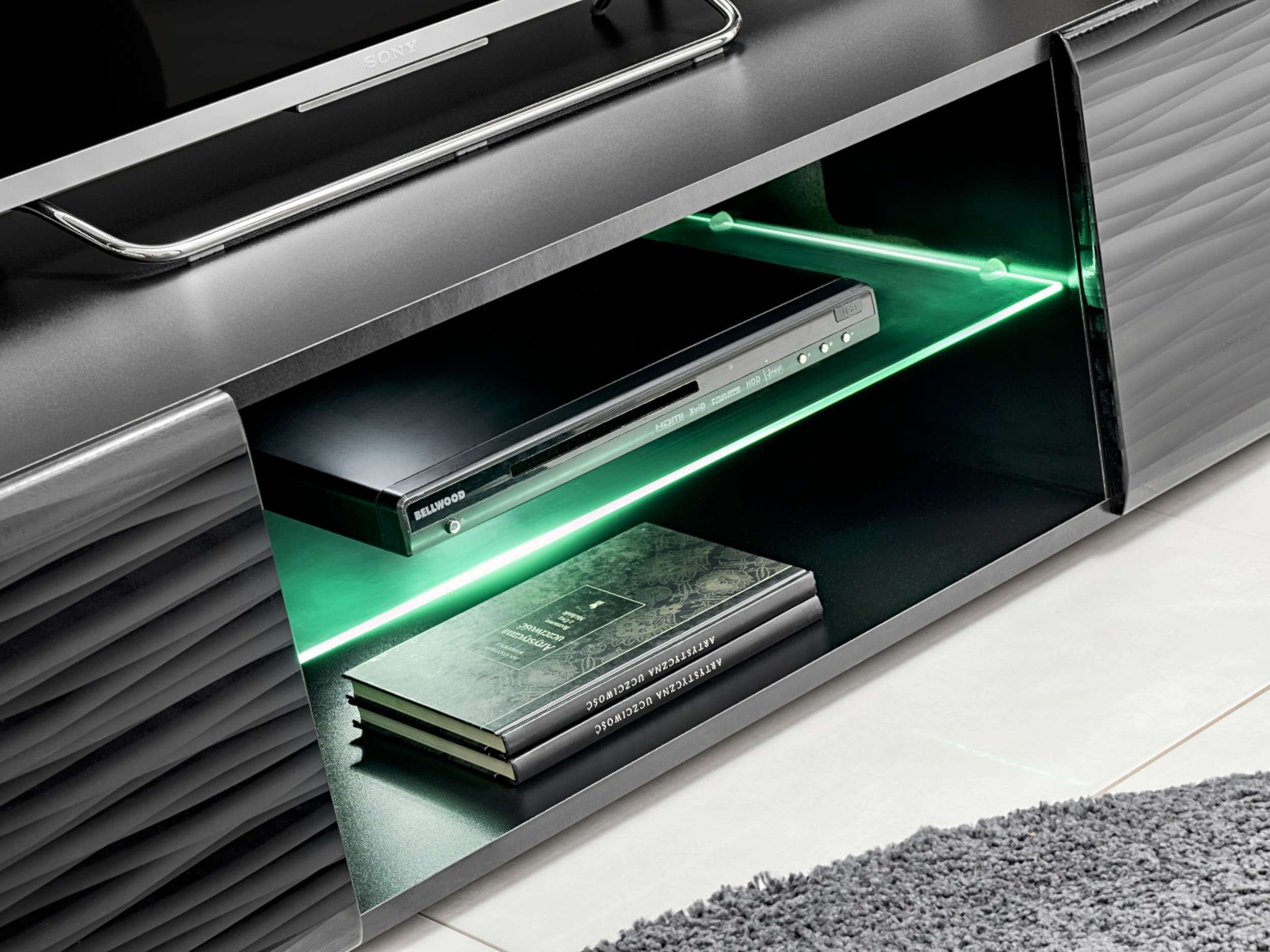 Stylefy Wohnwand Berta, (Wohnmöbel, Wohnzimmer-Set), 2×Hängevitrine, 1×Lowboard, 1×Wandregal, LED-Beleuchtung, Glaseinsatz