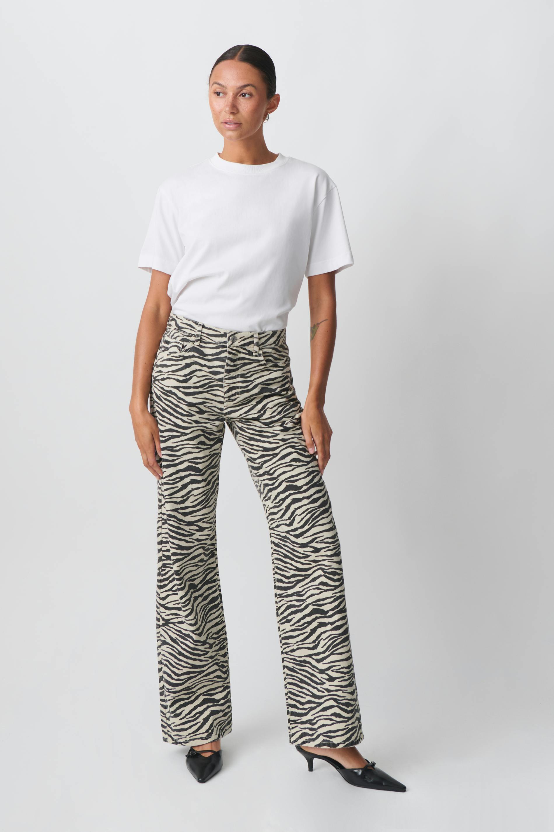 Zebra jeans