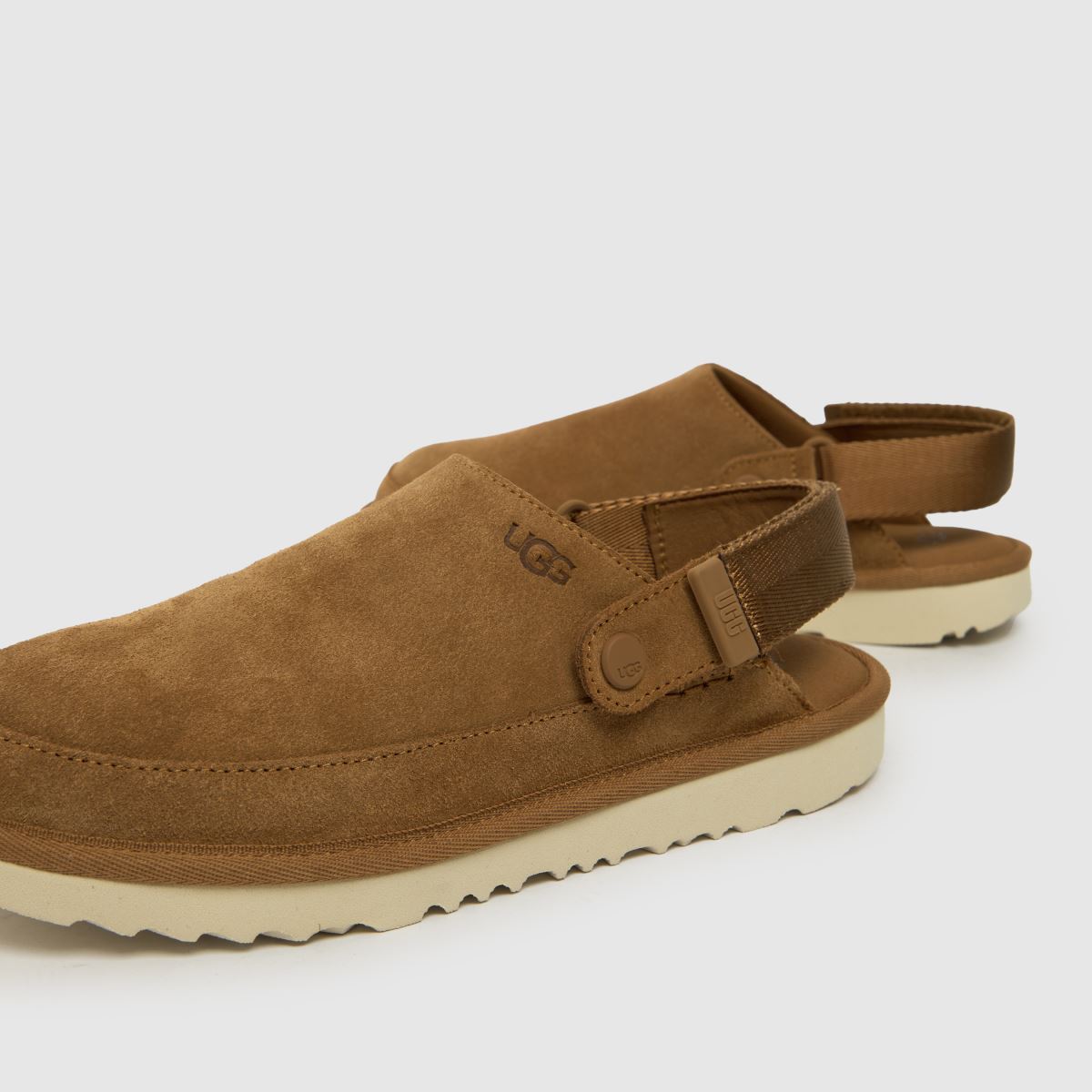 UGG gesztenyebarna goldenstar klumpa Junior szandál