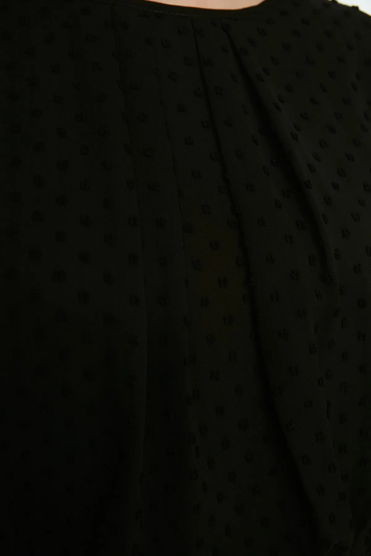 Trendyol Modest  Schwarzes gewebtes Kleid mit strukturierter Taille, gerafftem Volant und Futter TCTSS21EL3566