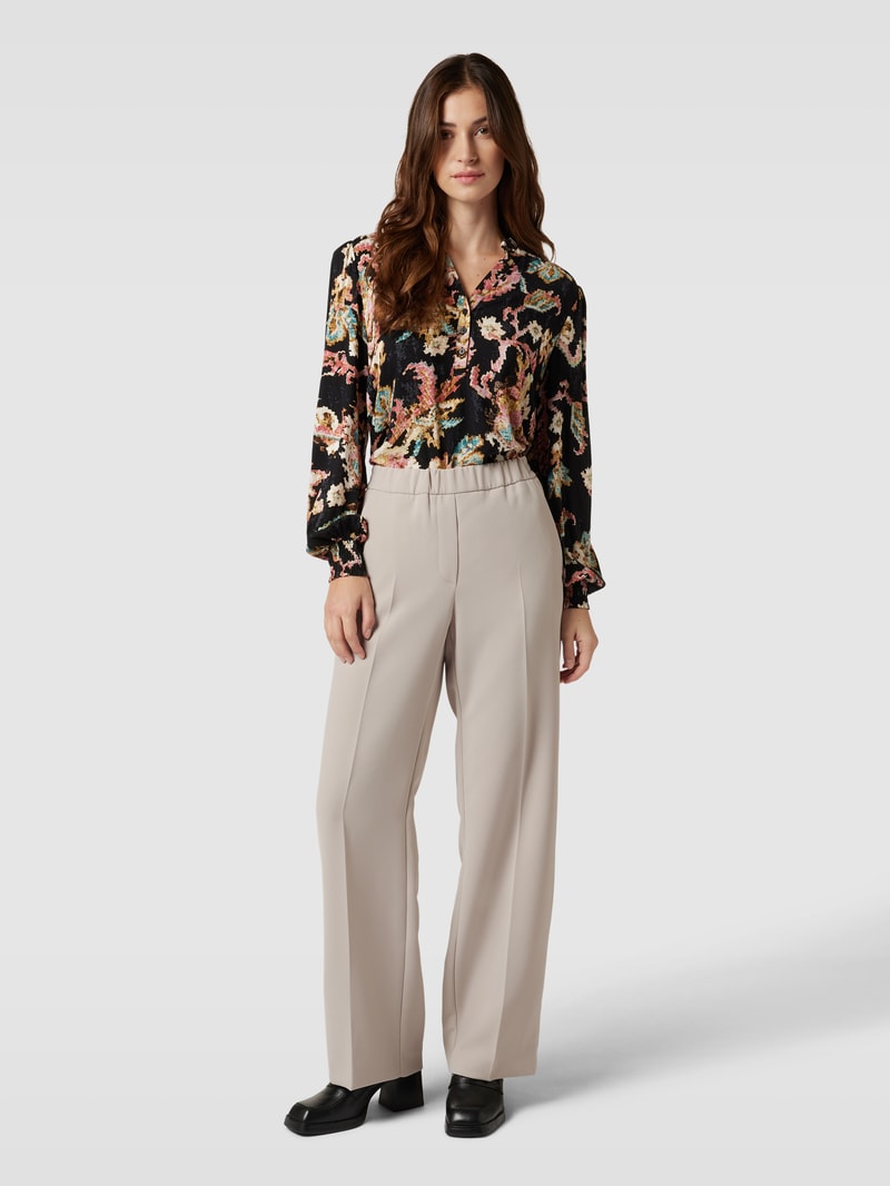 Stoffhose mit Bügelfalten in offwhite