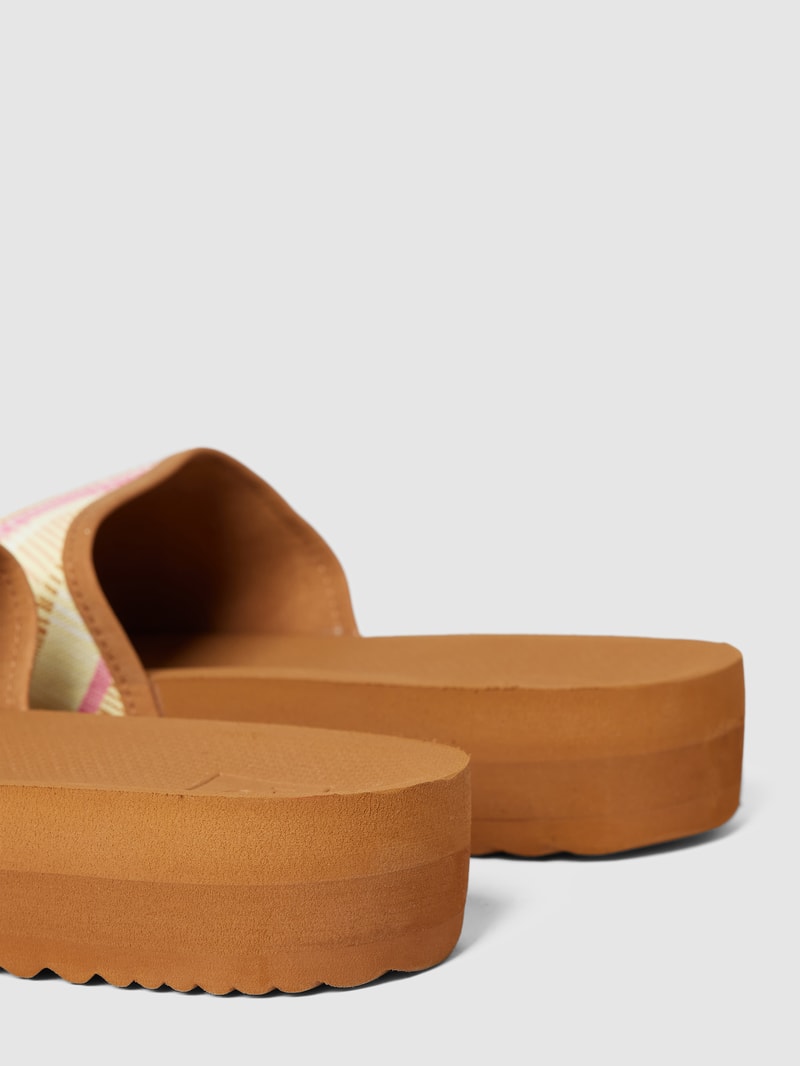 Slides mit Plateausohle Modell 'POOL PARTY' in weiß