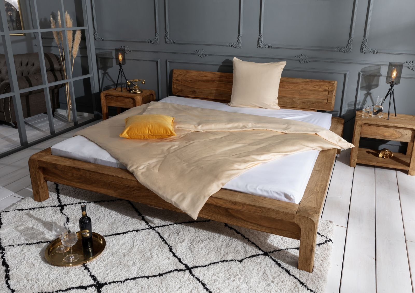 Massivmoebel24 Massivholzbett Bett Sheesham 180x200x80 braun geölt BUENO #001