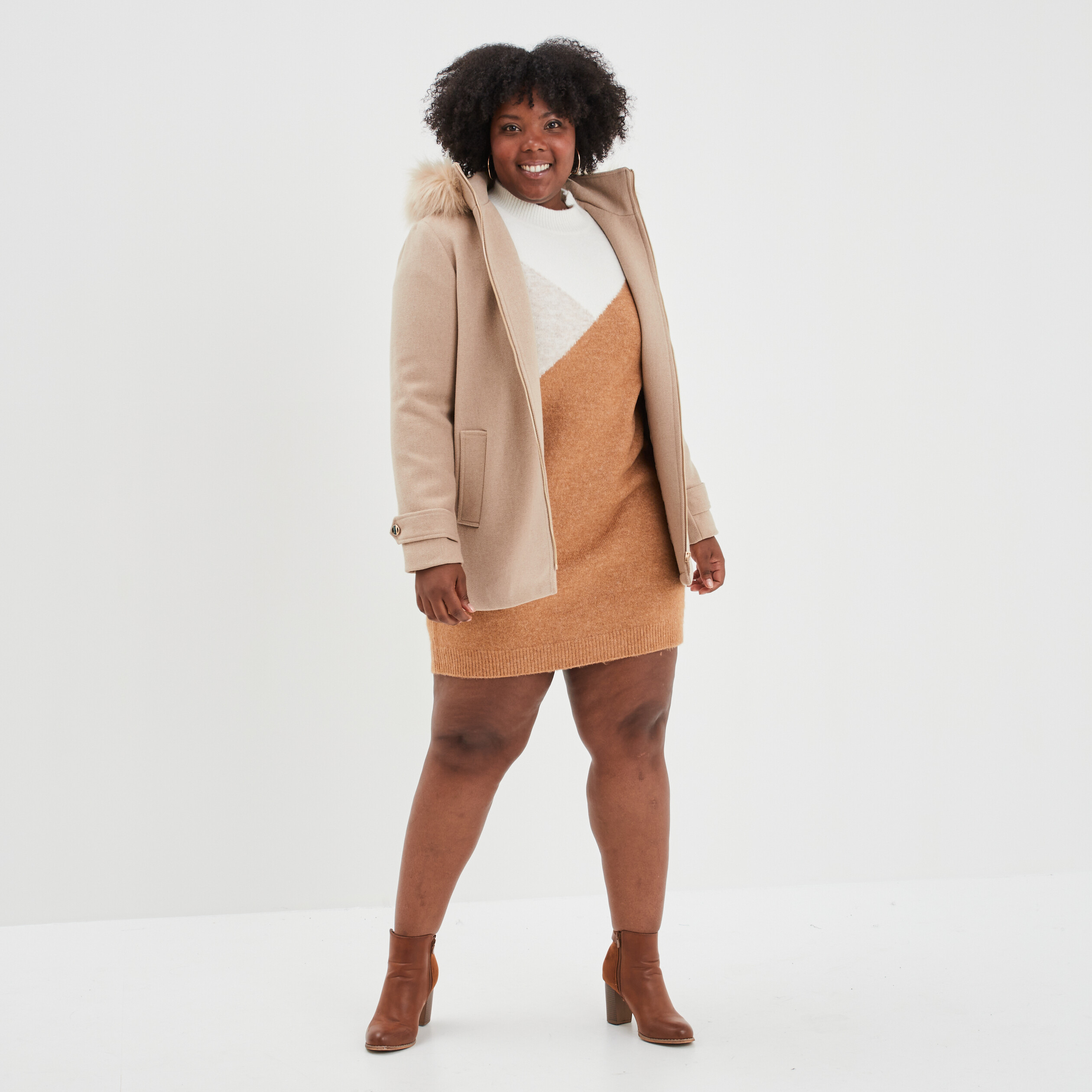 Manteau à capuche fourrure amovible beige femme grande taille | La Halle