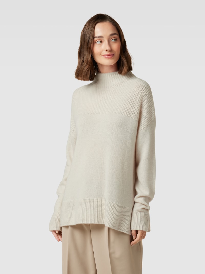 Kaschmirpullover mit Stehkragen in offwhite
