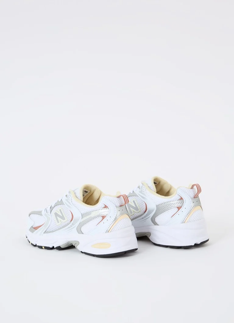 New Balance  530 sneaker van mesh met metallic finish