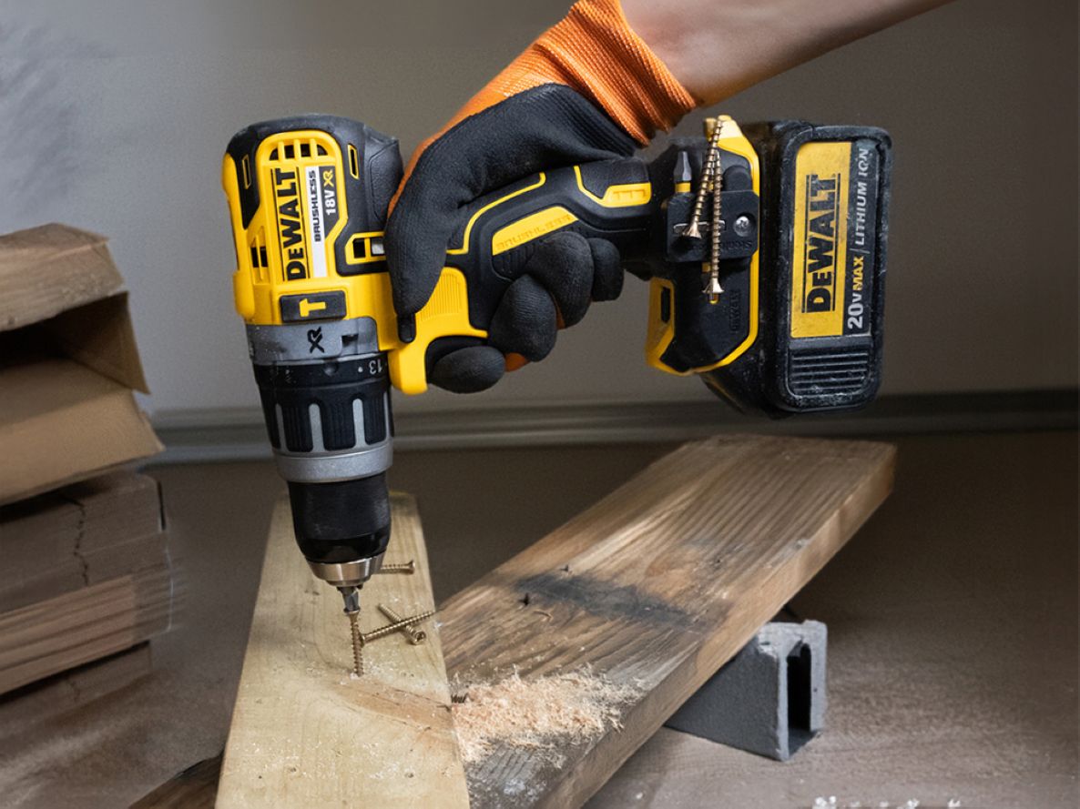 Uchwyt na bity StealthMounts BH-DW-S-YLW-2 Yellow Stubby do Dewalt (opakowanie 2 szt.)
