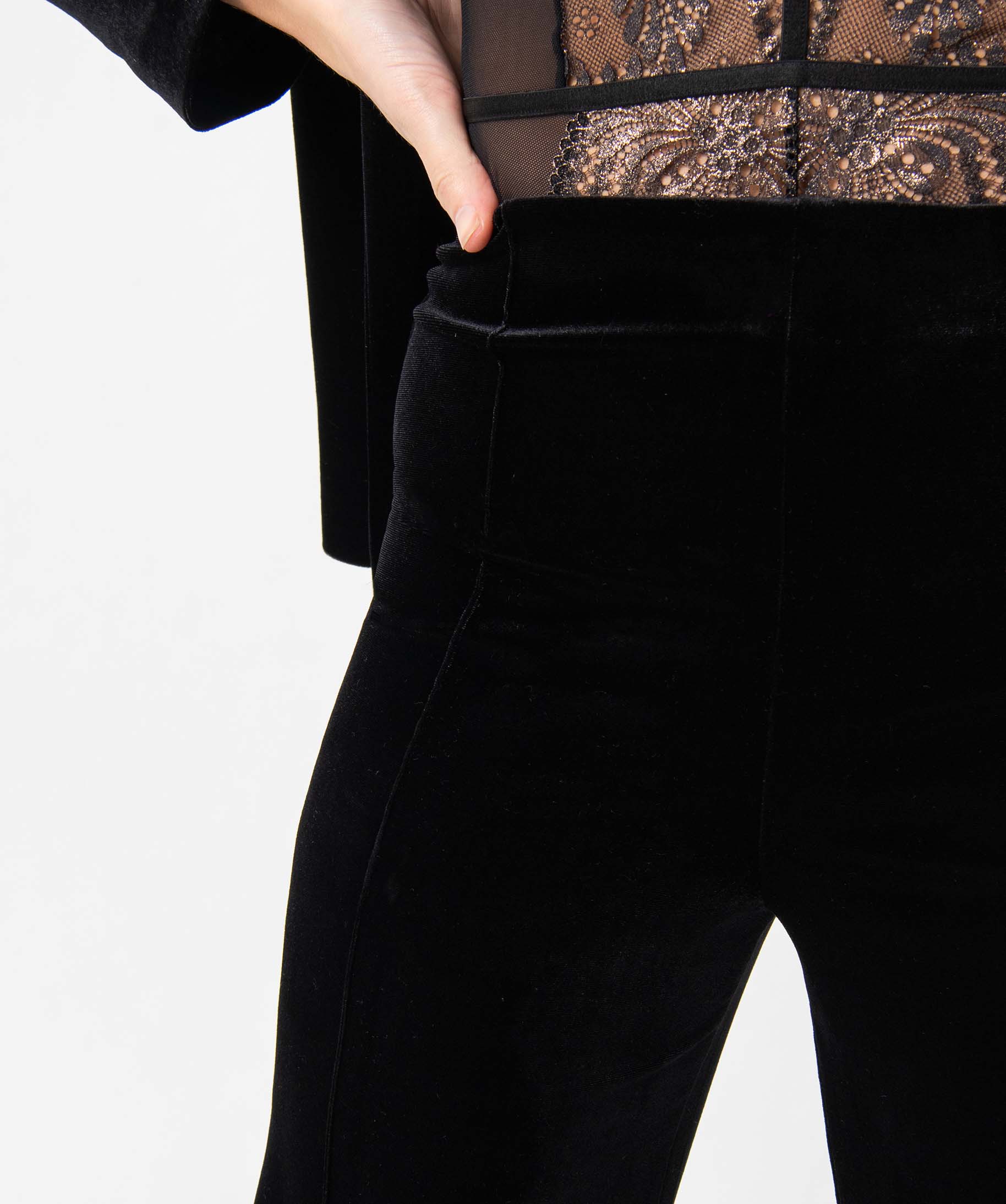 Pantalon femme en velours coupe ample noir | GEMO
