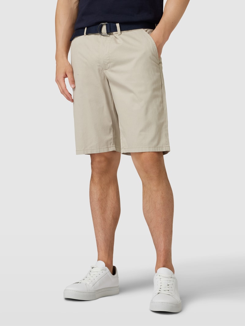 Bermudas mit Stoffgürtel in sand