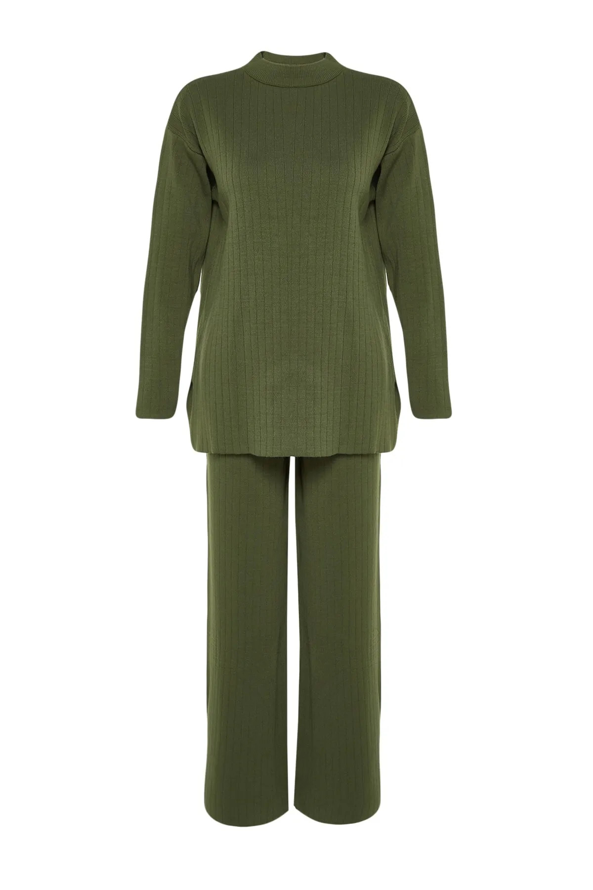Trendyol Collection  Ölgrünes, weit geschnittenes Basic-Hose-Set aus Strickoberteil und -unterteil TWOAW23AU00255
