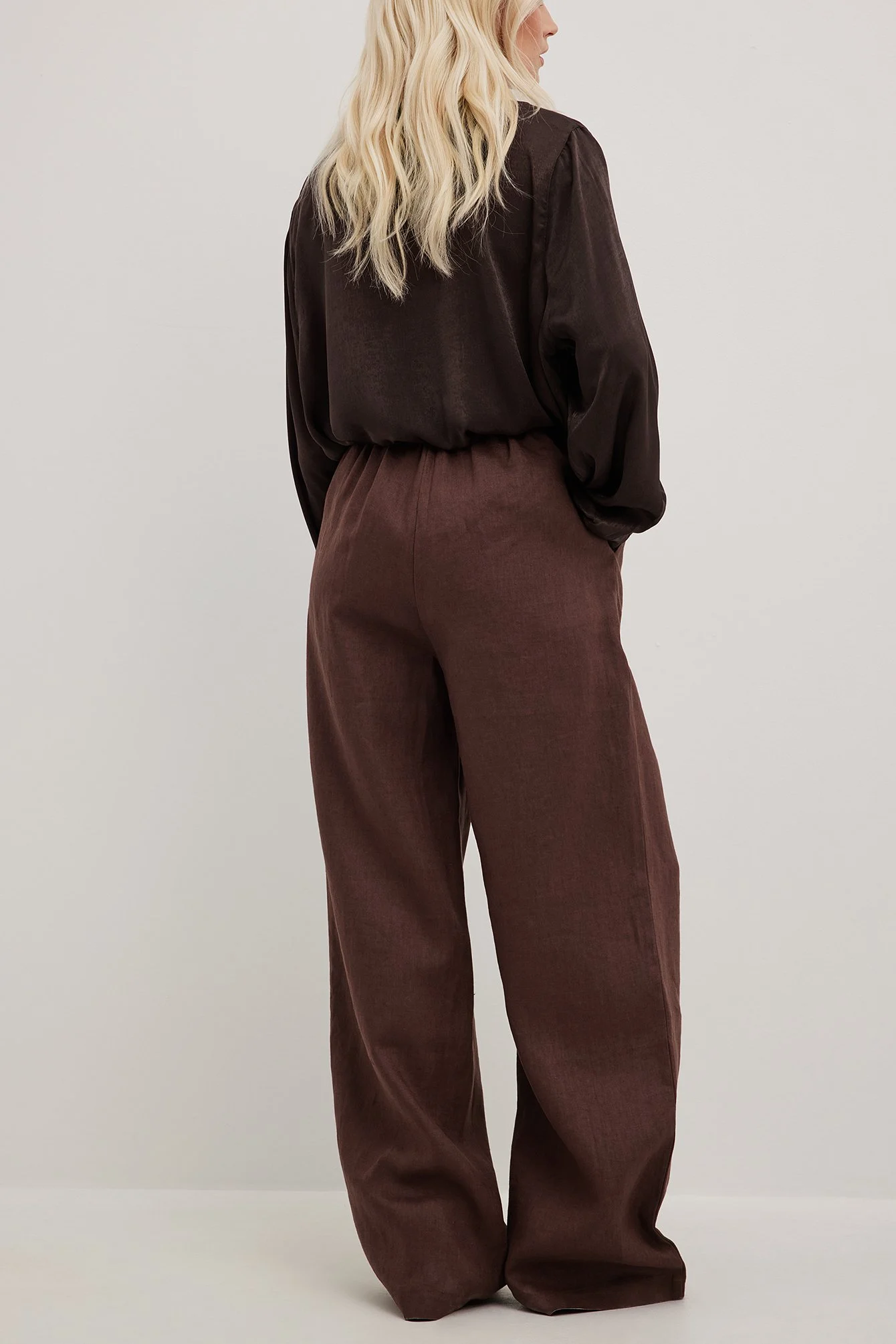 Leinenhose mit elastischem Bund