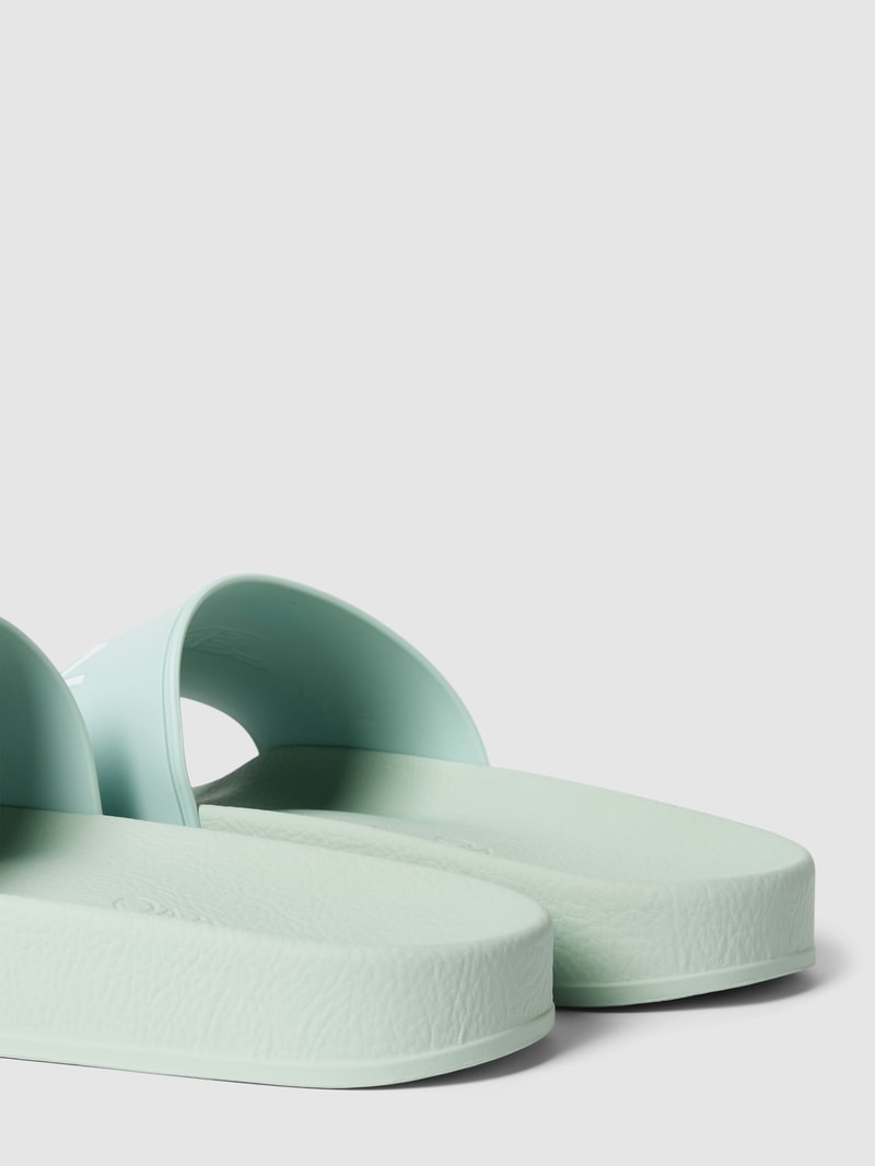 Slides mit Label-Detail Modell 'XENIA' in mint