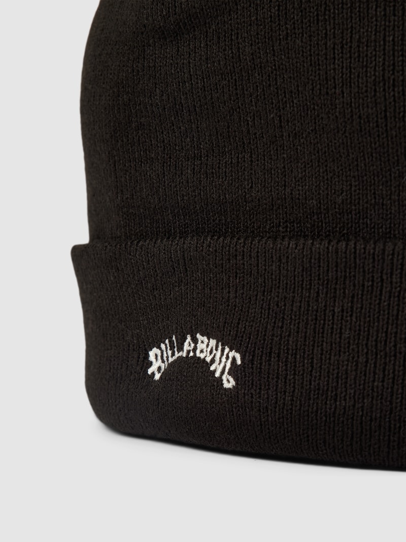 Beanie mit Label-Stitching Modell 'ARCH' in schwarz