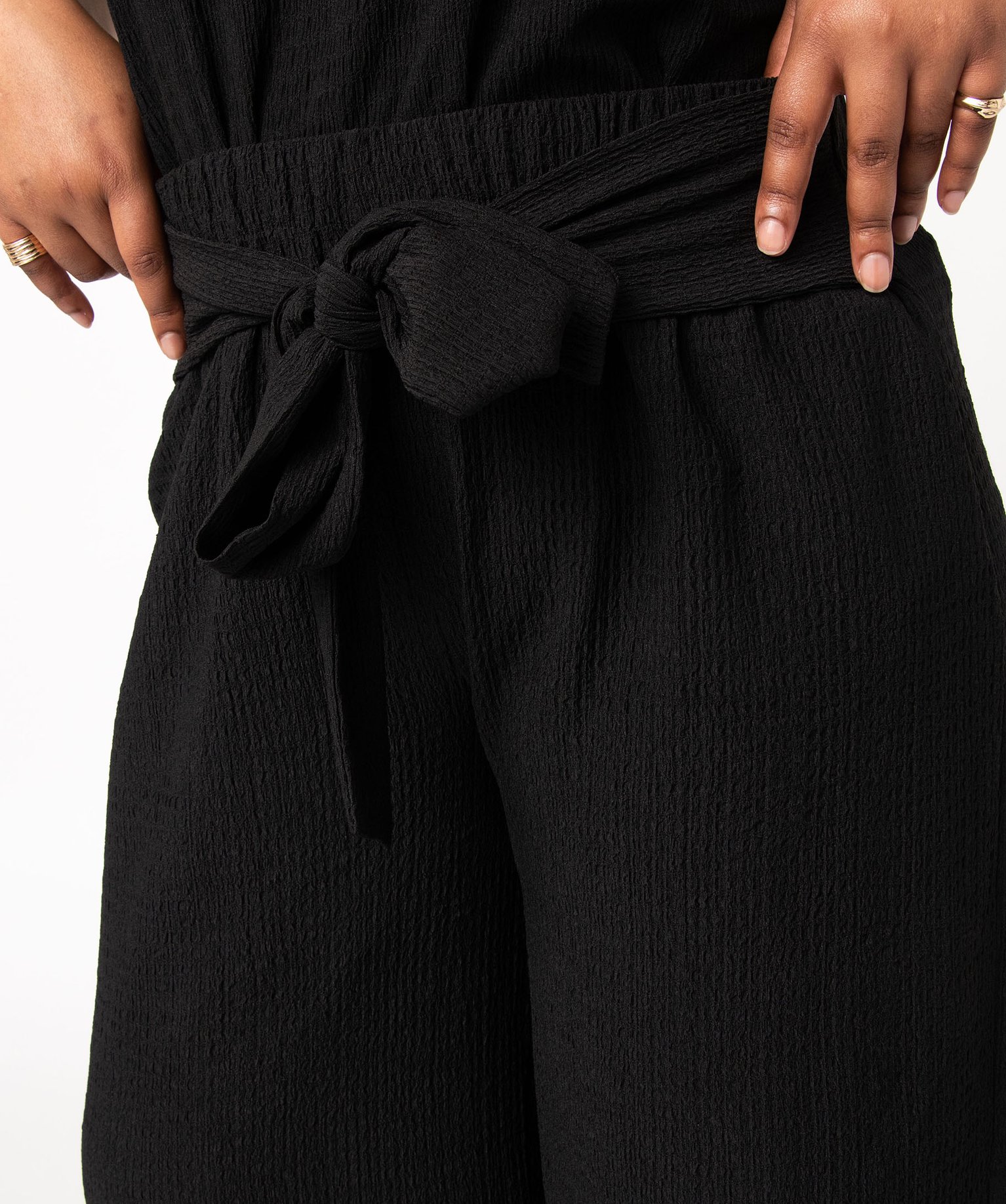 Pantalon en toile gaufrée femme grande taille noir | GEMO